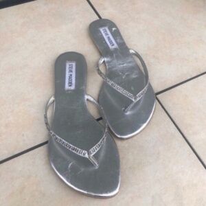 Steve Madden Silver Sandals with Metallic Shine